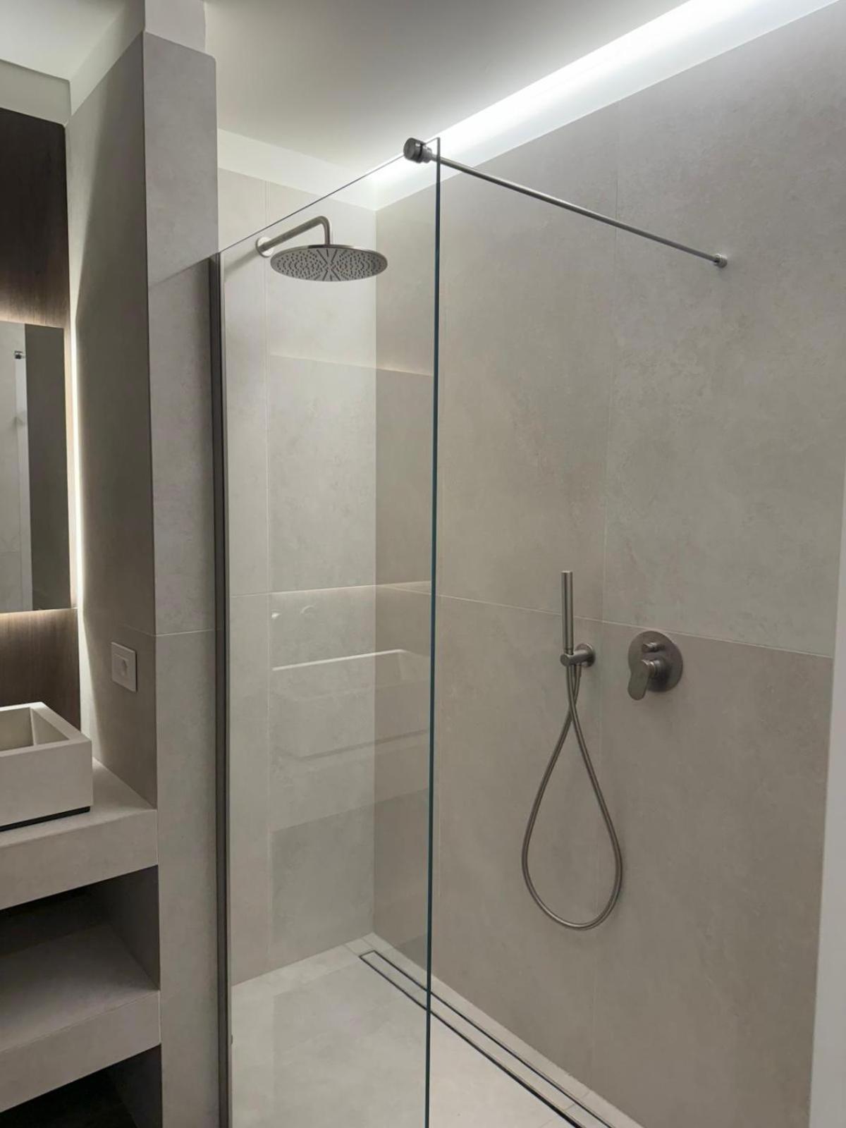 Ando'S Boutique Apartment Milan Bagian luar foto