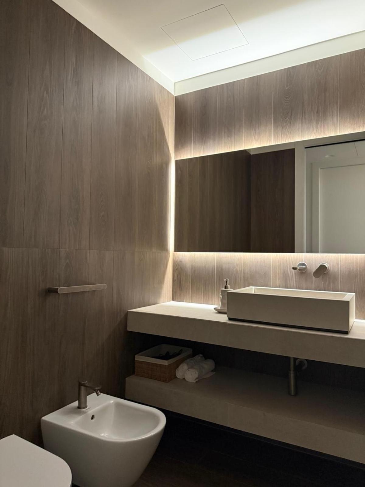 Ando'S Boutique Apartment Milan Bagian luar foto